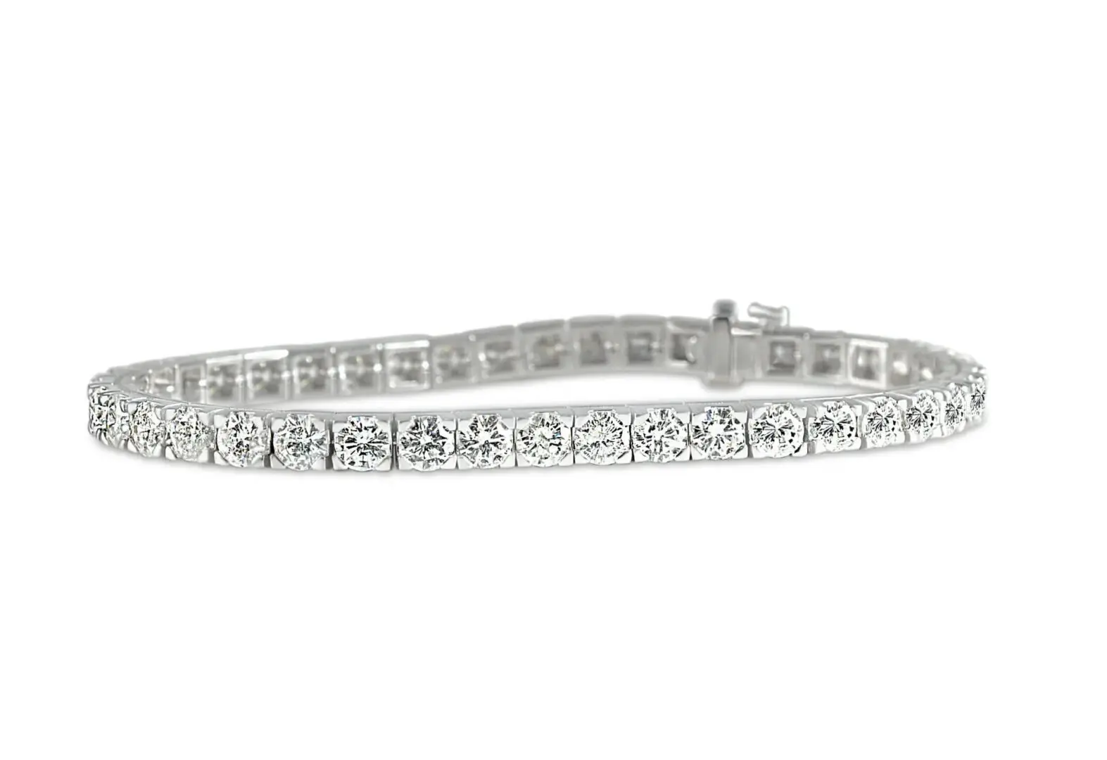 DBY31-Squared-Tennis-Bracelet-scaled