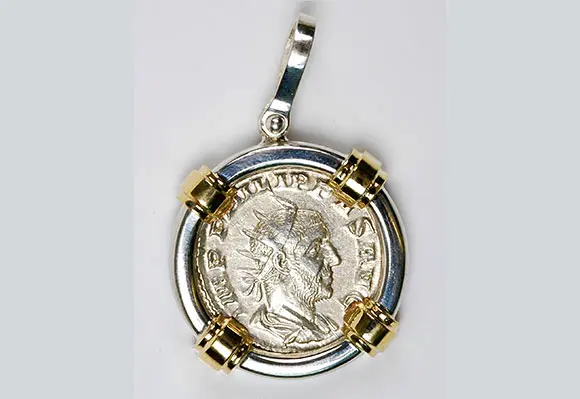 33. CF9312 Sterling Silver & 14kt Gold Pendant With Ancient Roman Coin