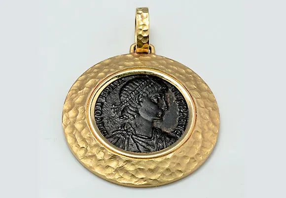 40. CF8130 14kt Gold Pendant With Ancient Roman Bronze Coin